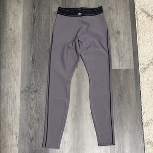 alo yoga - airlift high-waist suit up legging NEVER WORN